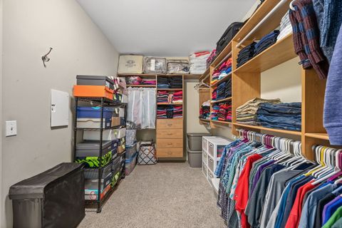 Tiny photo for 4929 FOREST Avenue #2E, Downers Grove, IL 60515 (MLS # 12518379)