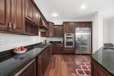 Tiny photo for 4929 FOREST Avenue #2E, Downers Grove, IL 60515 (MLS # 12518379)