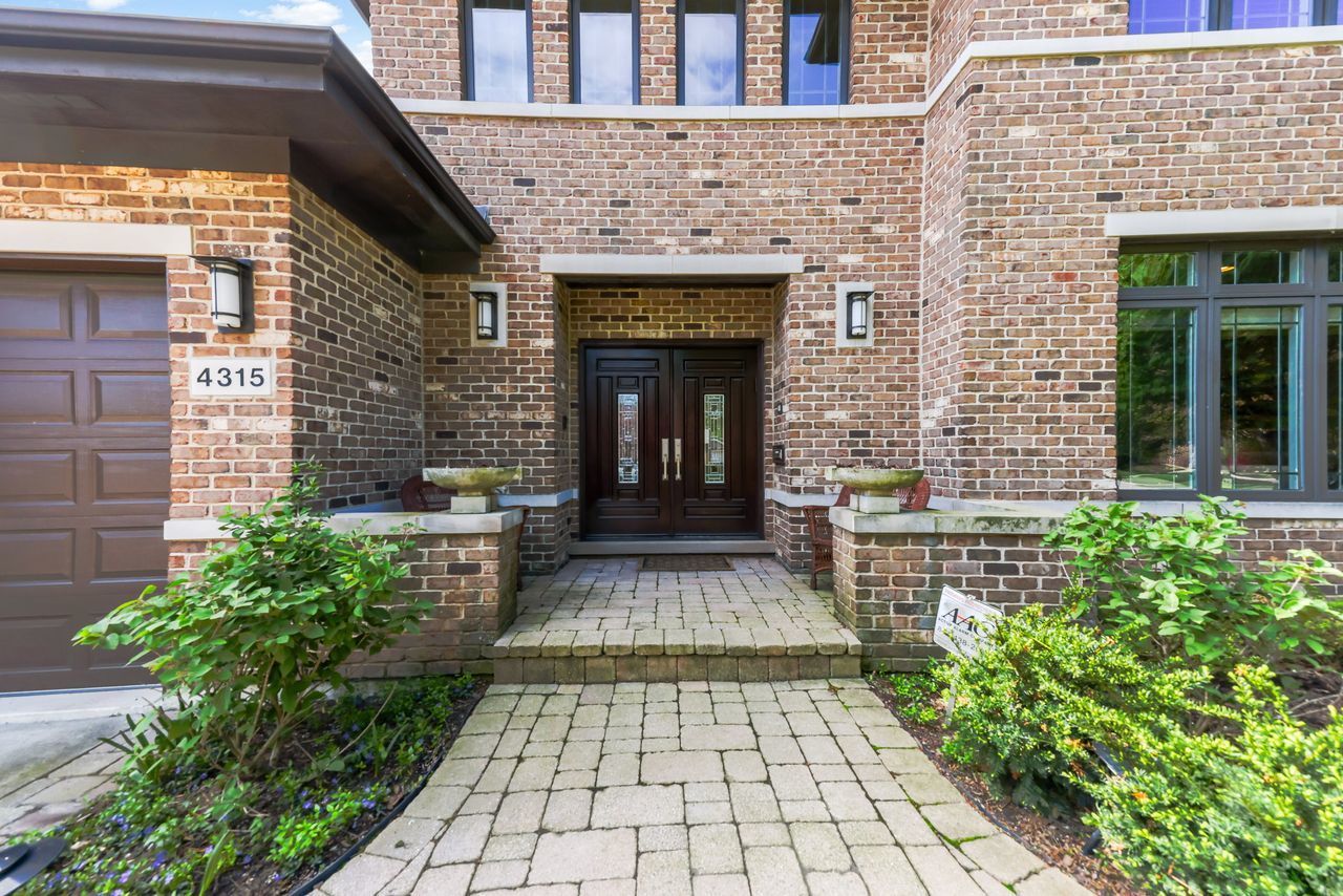 4315 Suffield Court