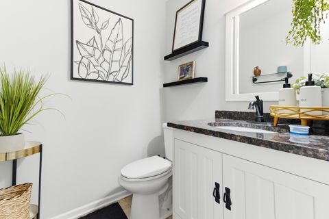 Tiny photo for 2001 Madison Avenue, Gurnee, IL 60031 (MLS # 12606277)