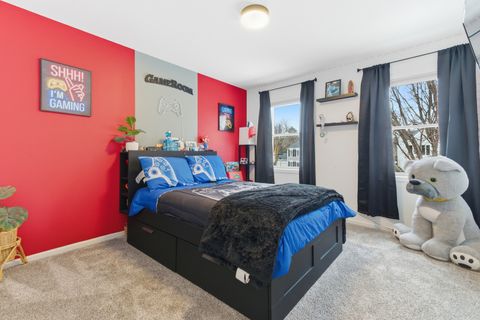 Tiny photo for 2001 Madison Avenue, Gurnee, IL 60031 (MLS # 12606277)