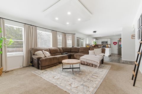 Tiny photo for 2001 Madison Avenue, Gurnee, IL 60031 (MLS # 12606277)