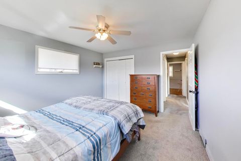 Tiny photo for 915 S Na Wa Ta Avenue, Mount Prospect, IL 60056 (MLS # 12595970)