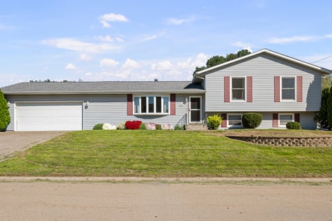 Photo of 1004 6th Street, Hampton, IL 61256 (MLS # 12772366)
