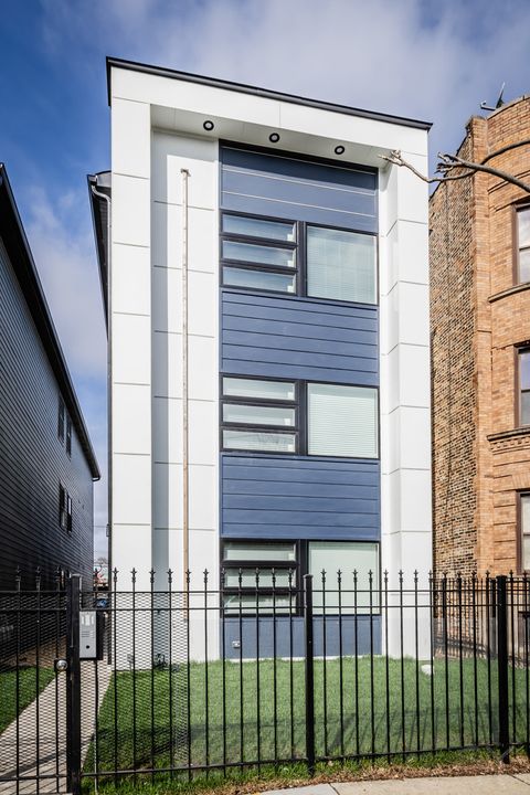 Photo of 6220 S King Drive, Chicago, IL 60637 (MLS # 12610214)