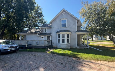 Photo of 230 W Perry Street, Belvidere, IL 61008 (MLS # 12778028)