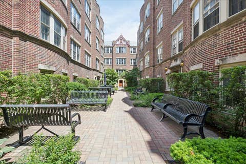 Photo of 1118 Washington Boulevard #3A, Oak Park, IL 60302 (MLS # 12666326)