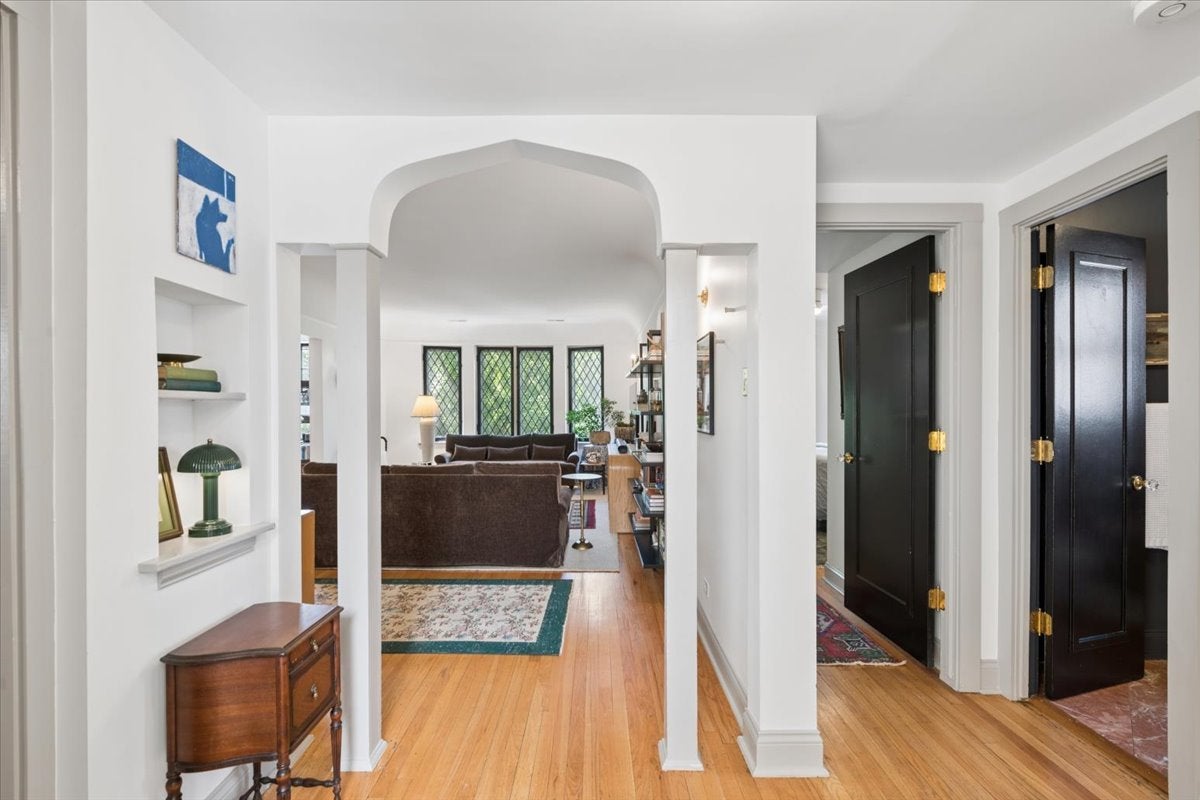 1118 Washington Boulevard 3A
