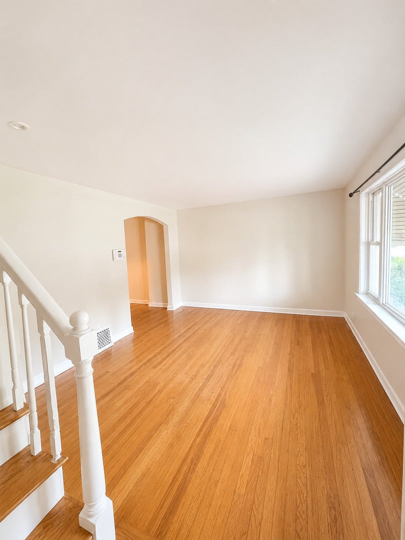 2108 E 95th Place - Photo 4