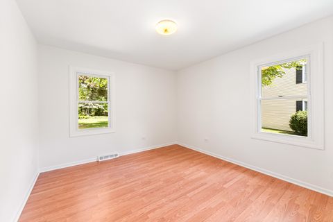 Tiny photo for 1912 FRIARS Lane, Mundelein, IL 60060 (MLS # 12460224)