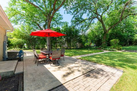 Tiny photo for 1912 FRIARS Lane, Mundelein, IL 60060 (MLS # 12460224)