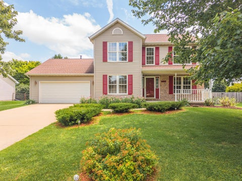 Tiny photo for 709 Platt Way, Hudson, IL 61748 (MLS # 12689376)