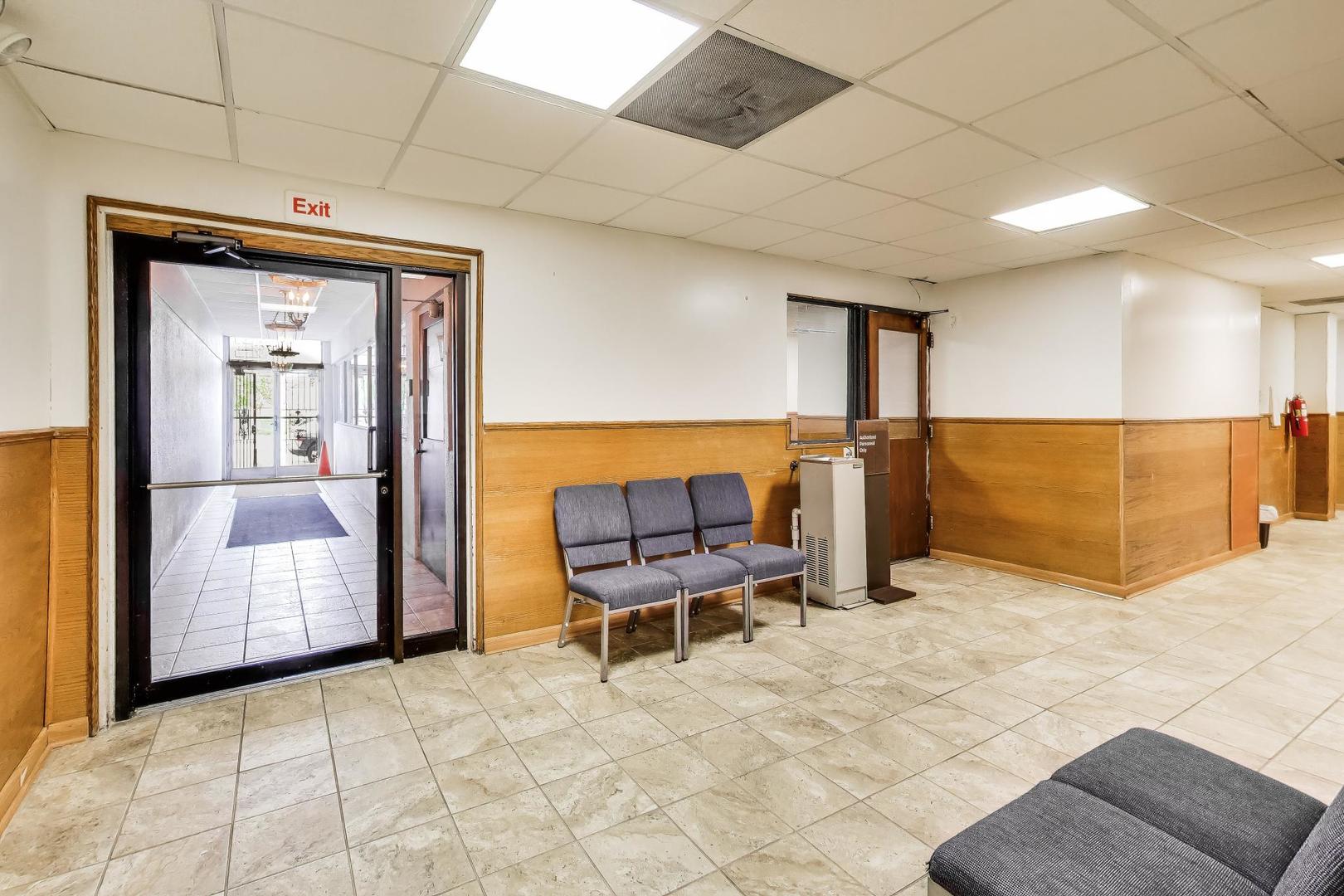 6905 S Halsted Street