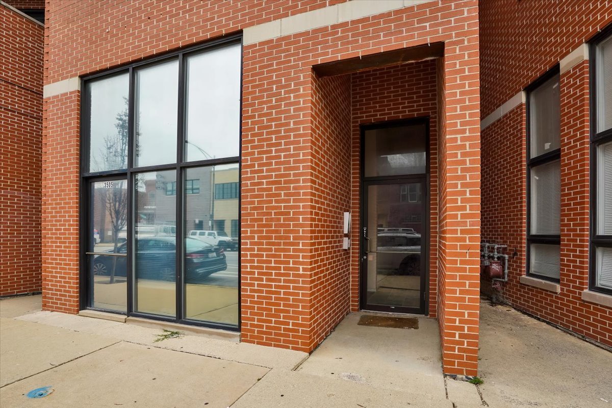 3505 N Elston Avenue 2