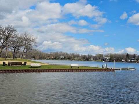 Tiny photo for 58 Vail Colony #7, Fox Lake, IL 60020 (MLS # 12616189)