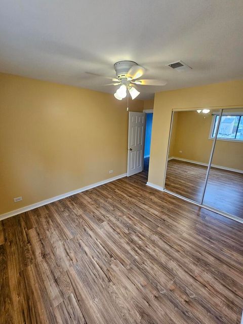 Tiny photo for 58 Vail Colony #7, Fox Lake, IL 60020 (MLS # 12616189)