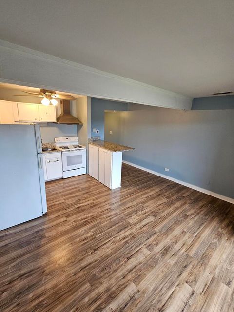 Tiny photo for 58 Vail Colony #7, Fox Lake, IL 60020 (MLS # 12616189)