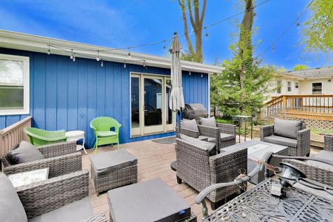 Tiny photo for 157 Walton Street, Barrington, IL 60010 (MLS # 12642711)