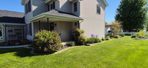 Tiny photo for 804 Banbury Street, Ottawa, IL 61350 (MLS # 12636609)