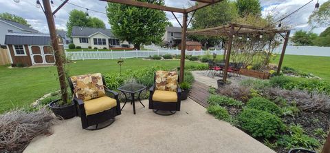 Tiny photo for 804 Banbury Street, Ottawa, IL 61350 (MLS # 12636609)