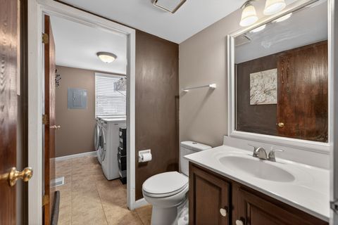 Tiny photo for 1254 Red Oak Court, Elgin, IL 60120 (MLS # 12576261)