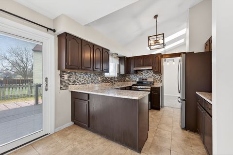 Tiny photo for 1254 Red Oak Court, Elgin, IL 60120 (MLS # 12576261)