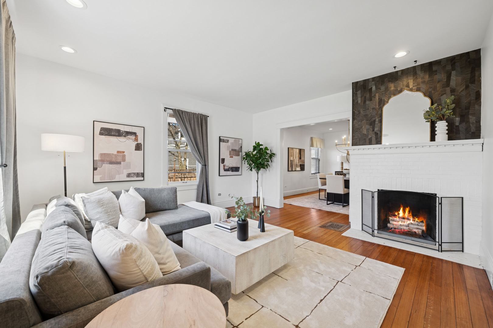 385 Vine Avenue