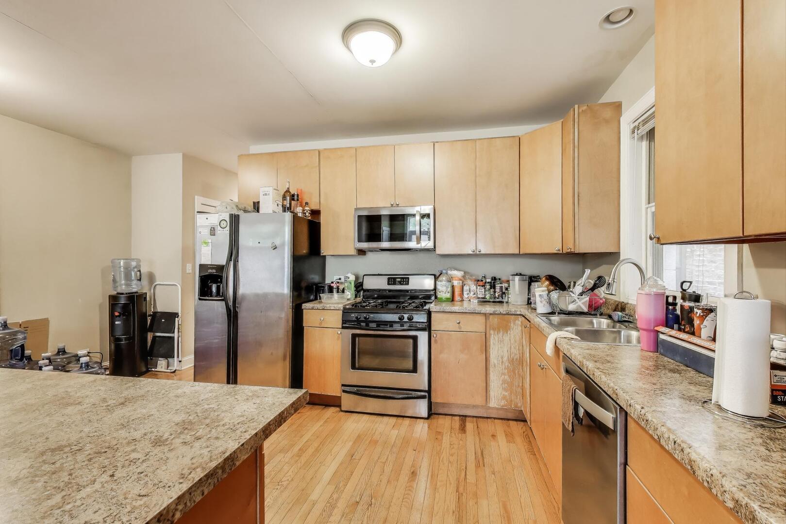 6527 S Drexel Avenue, Chicago, IL, 60637 4 6527 S Drexel Avenue