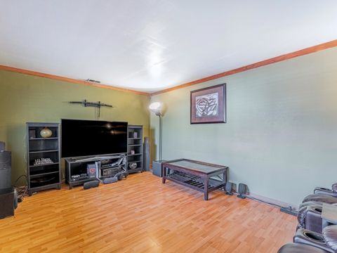 Tiny photo for 5G Fernwood Drive, Bolingbrook, IL 60440 (MLS # 12597995)