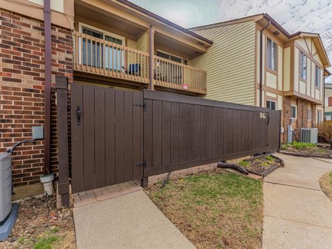 Photo of 5G Fernwood Drive, Bolingbrook, IL 60440 (MLS # 12597995)