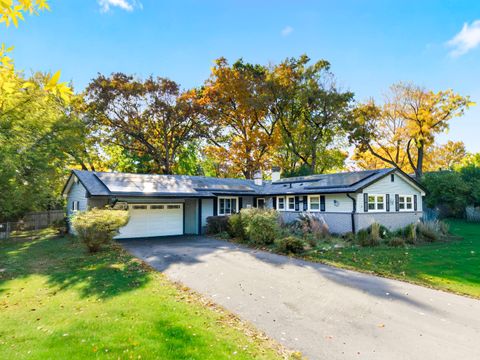 Tiny photo for 491 Maple Avenue, Carpentersville, IL 60110 (MLS # 12482449)