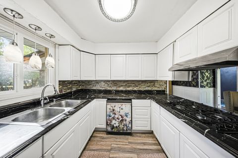 Tiny photo for 491 Maple Avenue, Carpentersville, IL 60110 (MLS # 12482449)