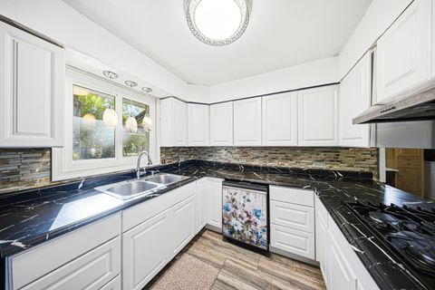 Tiny photo for 491 Maple Avenue, Carpentersville, IL 60110 (MLS # 12482449)