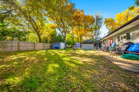 Tiny photo for 491 Maple Avenue, Carpentersville, IL 60110 (MLS # 12482449)