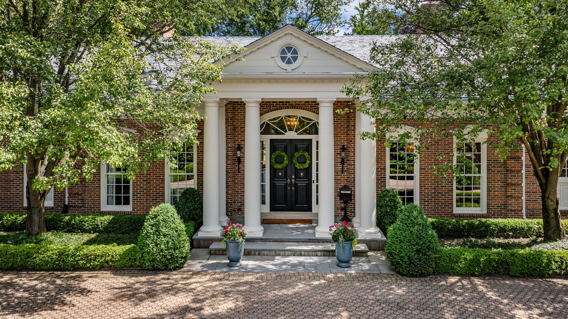 675 E Woodland Road