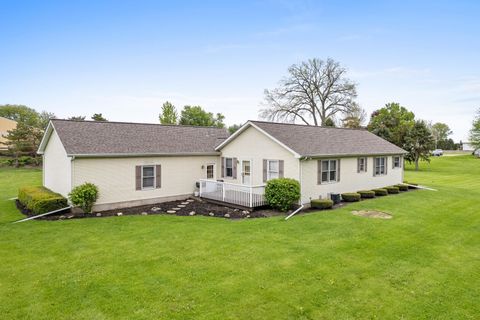 Tiny photo for 460 E Railroad Avenue, Leland, IL 60531 (MLS # 12635214)