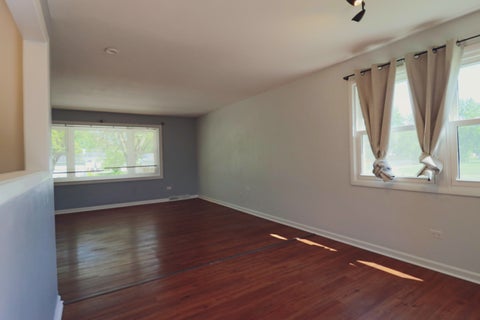 Tiny photo for 500 N Westwood Avenue, Lombard, IL 60148 (MLS # 12649926)