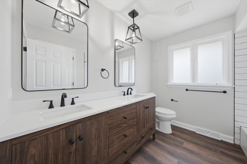 Tiny photo for 1103 E 166th Place, South Holland, IL 60473 (MLS # 12768736)