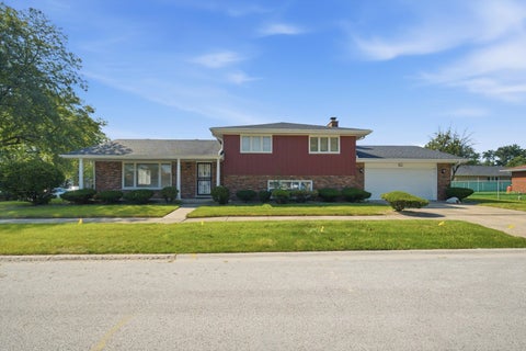 Photo of 1103 E 166th Place, South Holland, IL 60473 (MLS # 12768736)