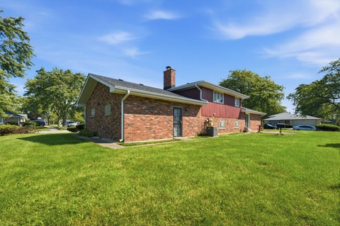Tiny photo for 1103 E 166th Place, South Holland, IL 60473 (MLS # 12768736)