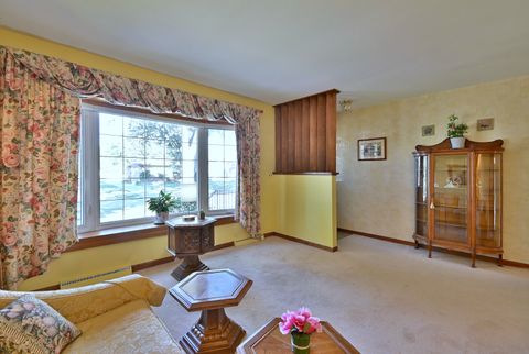 Tiny photo for 1105 S Fern Drive, Mount Prospect, IL 60056 (MLS # 12503140)