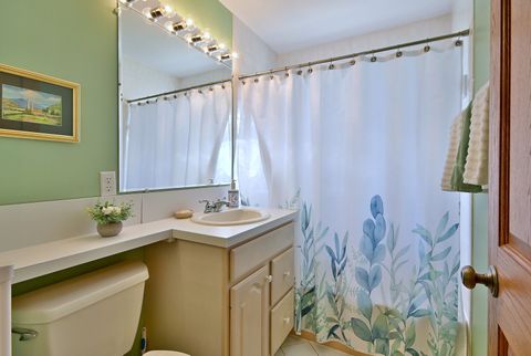 Tiny photo for 1105 S Fern Drive, Mount Prospect, IL 60056 (MLS # 12503140)