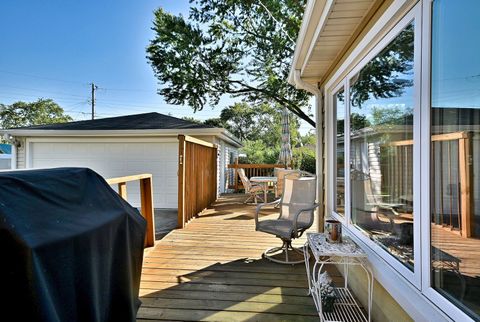 Tiny photo for 1105 S Fern Drive, Mount Prospect, IL 60056 (MLS # 12503140)