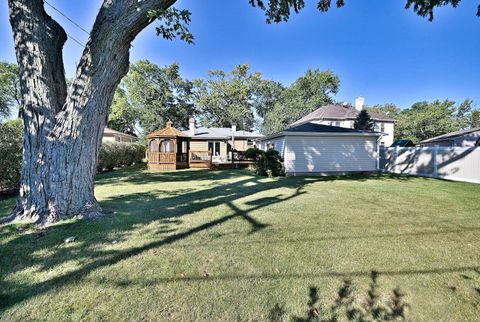 Tiny photo for 1105 S Fern Drive, Mount Prospect, IL 60056 (MLS # 12503140)