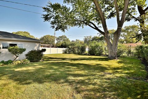 Tiny photo for 1105 S Fern Drive, Mount Prospect, IL 60056 (MLS # 12503140)