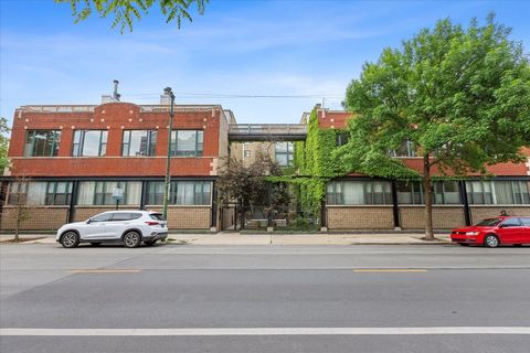 2943 N Lincoln Avenue 209 Chicago IL 60657
