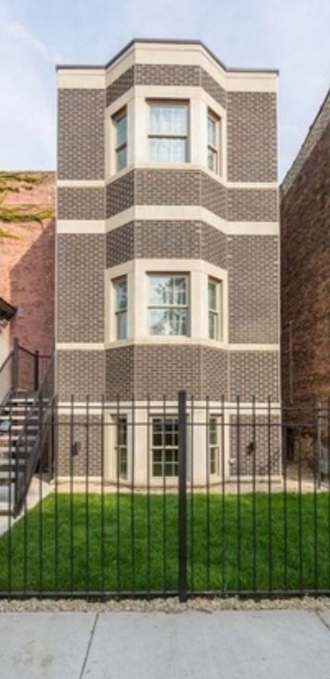 530 E 44TH Place Chicago IL 60653