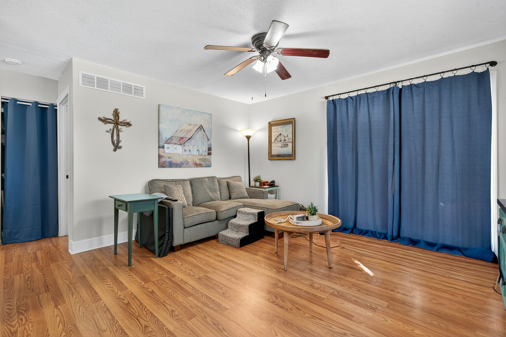 29W574 Winchester Circle 1