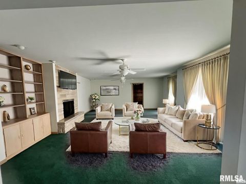 Tiny photo for 112 Birdsong Drive, Carbondale, IL 62903 (MLS # EB458631)