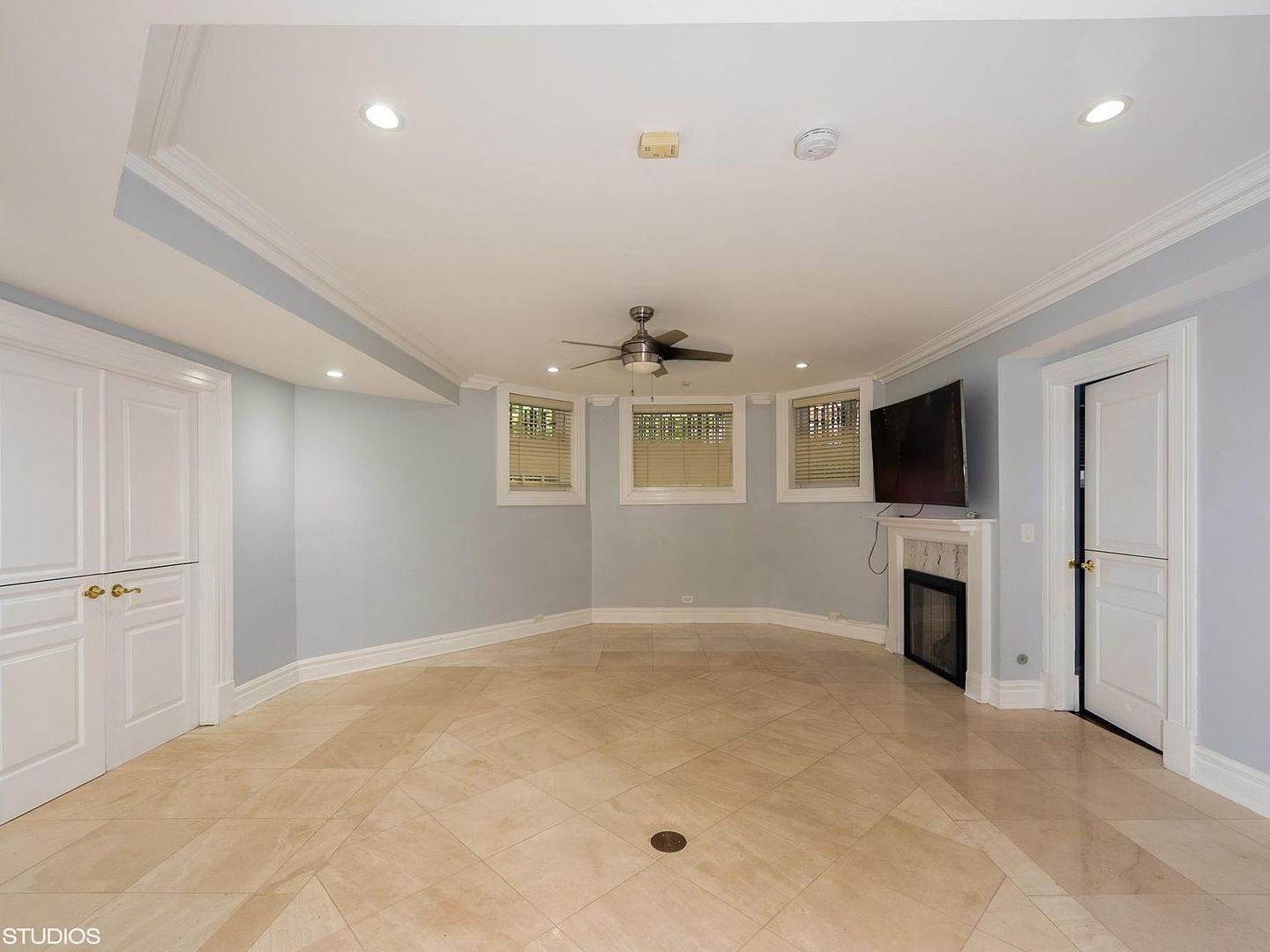 1201 N Astor Street G